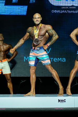 MAN'S PHYSIQUE 179